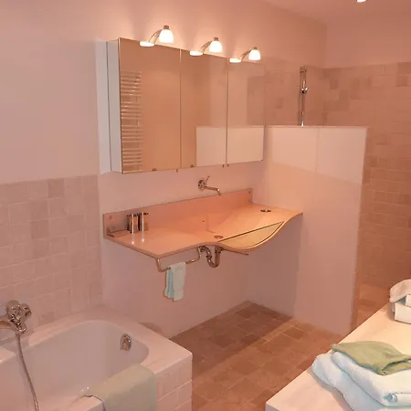 Le Mas Del Sol Bed & Breakfast